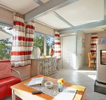 Lass-deine-seele-baumeln-in-der-natur-im-ferienhaus-felix-von-mein-seepark