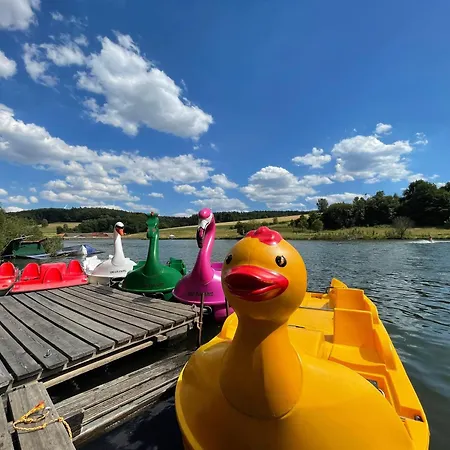 Lass-deine-seele-baumeln-in-der-natur-im-ferienhaus-felix-von-mein-seepark *
